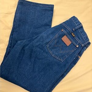Wrangler cowboy cut jeans (please read description!!!)